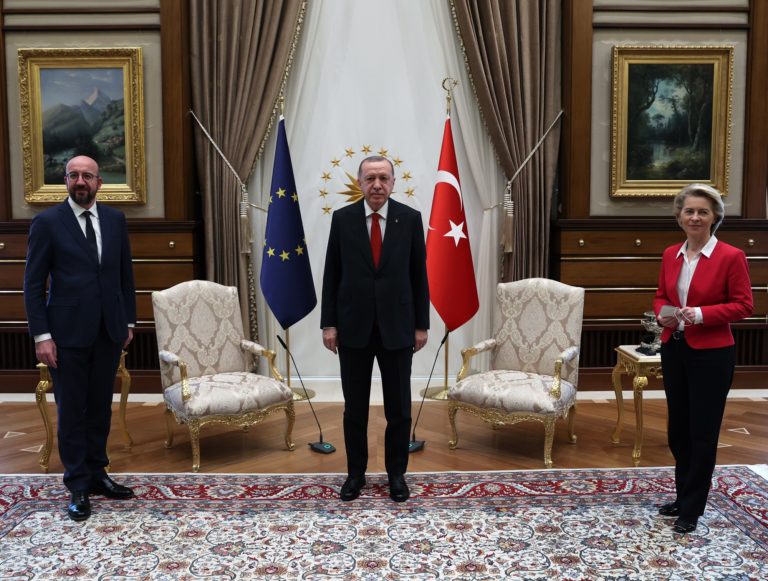 Τουρκική Προεδρία: “Γενικά σε θετικό κλίμα” η συνάντηση Ερντογάν με Φον ντερ Λάιεν, Μισέλ