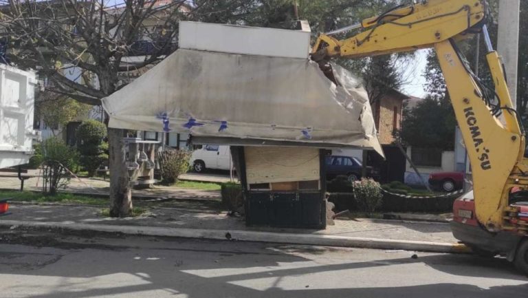 Τίτλοι τέλους για ιστορικό περίπτερο της Τρίπολης