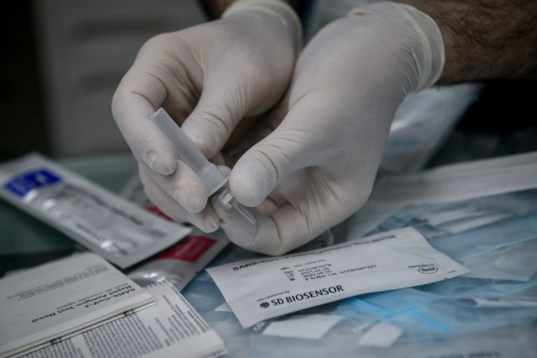 Δωρεάν τεστ ανίχνευσης covid-19 στο Σταυροδρόμι Κολυμβαρίου του Δήμου Πλατανιά