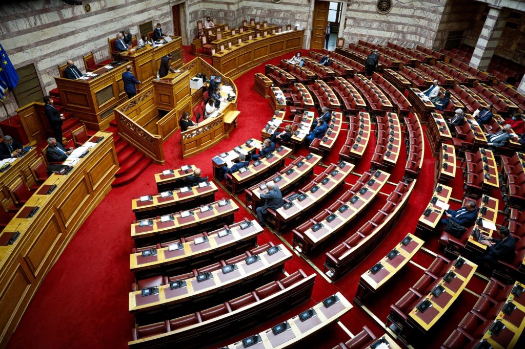 Στη βουλή το ν/σ για την ψήφο των αποδήμων – Το απόγευμα αναμένεται η ψηφοφορία