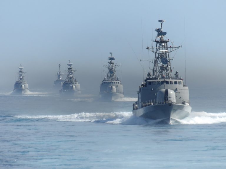 Πολεμικό Ναυτικό: Άσκηση στο Αιγαίο με φρεγάτες, υποβρύχια και αεροπορία ναυτικού (βίντεο + εικόνες)