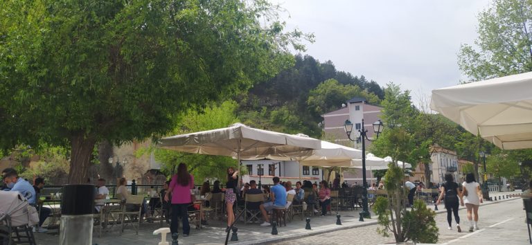 Φλώρινα: Γεμάτα τα καταστήματα εστίασης με τήρηση όλων των μέτρων (video)