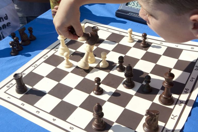 Καλαμάτα: Δια ζώσης λειτουργία σκακιστικού τμήματος