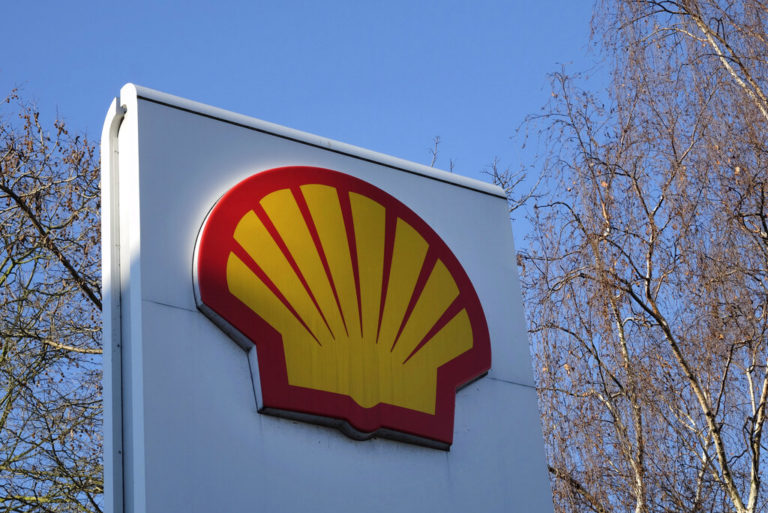 H Shell θα πουλήσει τα μερίδιά της σε κοινοπραξίες της Gazprom