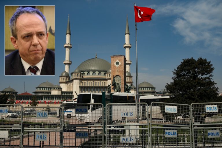 Γκ. Τζένκινς: Αποκλειστική συν/ξη του κορυφαίου Βρετανού αναλυτή για θέματα Τουρκίας στην Αρ. Φερεντίνου