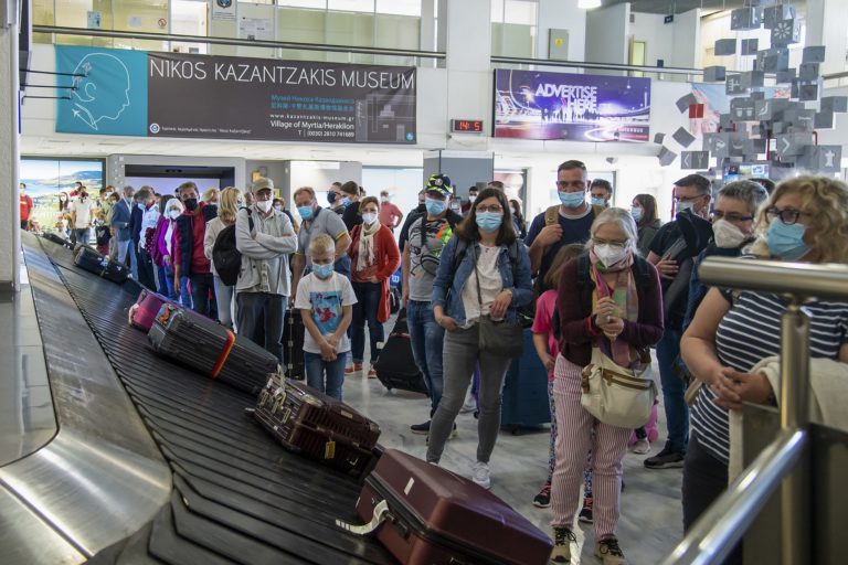 Οδηγίες για επιβάτες πτήσεων εσωτερικού προς τα νησιά