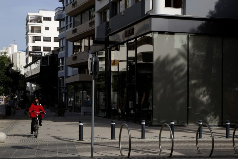 Κύπρος: Απαλλαγή εργαζόμενων από υποχρεωτικό τεστ 3 εβδομάδες μετά την 1η δόση του εμβολίου
