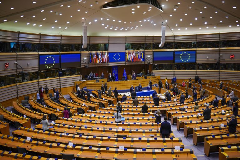 Εγκρίθηκε νέος νόμος για το κλίμα στο Ευρωπαϊκό Κοινοβούλιο