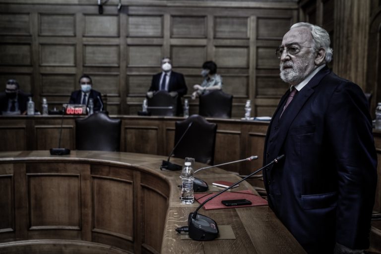 Βουλή: Νέες διαμαρτυρίες του ΣΥΡΙΖΑ για “κολάζ” στα πρακτικά της προανακριτικής -Σ. Κελέτσης: Αποδόθηκε αυτούσια η κατάθεση Καλογρίτσα (video)
