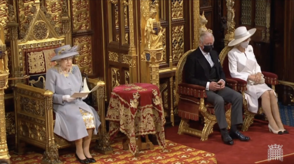 Η Βασίλισσα Ελισάβετ κήρυξε την επίσημη έναρξη των εργασιών της βρετανικής Βουλής