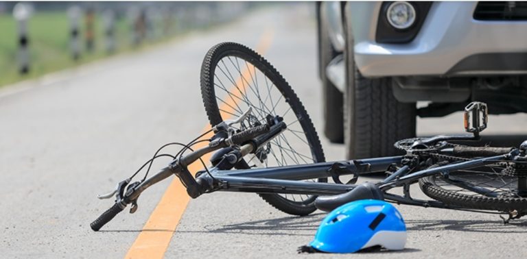Βόλος: Νεκρός ποδηλάτης σε τροχαίο με εγκατάλειψη-  “Δεν κατάλαβα ότι χτύπησα άνθρωπο” ισχυρίστηκε ο οδηγός