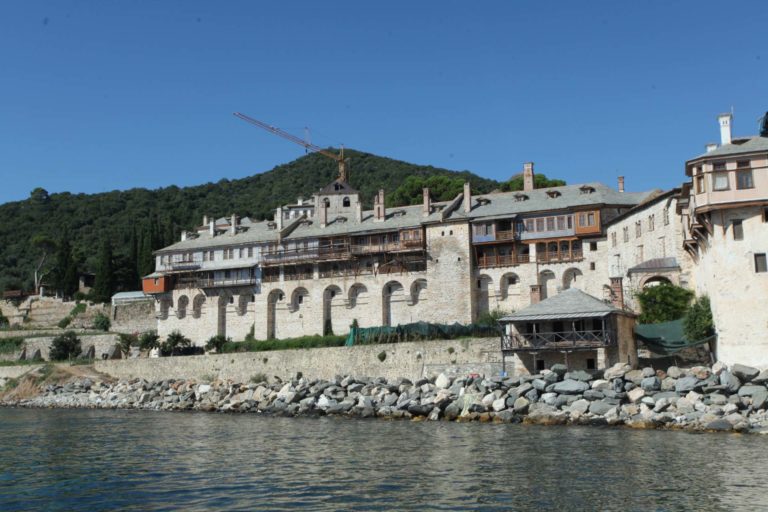 Άγιο Όρος: Επιτρέπεται από σήμερα η είσοδος επισκεπτών υπό προϋποθέσεις