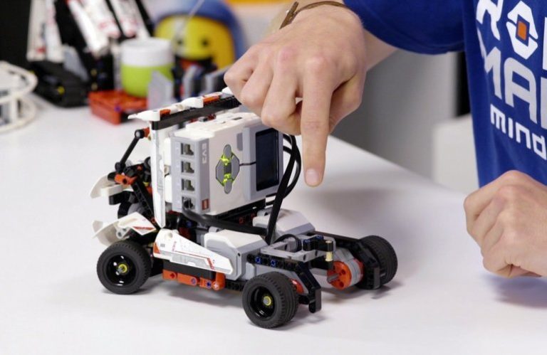 Το Πανελλήνιο Πρωτάθλημα Ρομποτικής FIRST LEGO League στις 29 και 30 Μαΐου στο ΝΟΗΣΙΣ