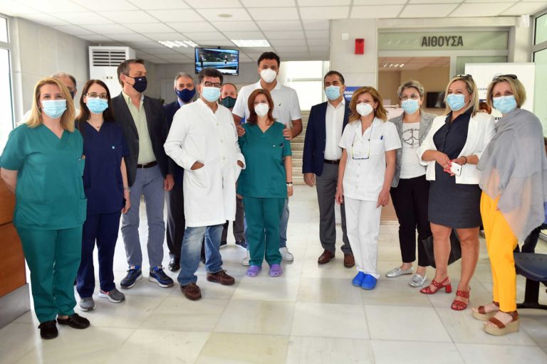 Καλαμάτα – Β. Κικίλιας: Μέσα σε μία μέρα κλείστηκαν 100.000 εμβολιαστικά ραντεβού από πολίτες 40-44 ετών