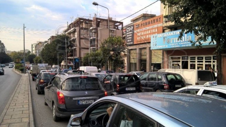 Υπογράφηκε σύμβαση για τη διαπλάτυνση της οδού Λαγκαδά στη δυτική Θεσσαλονίκη