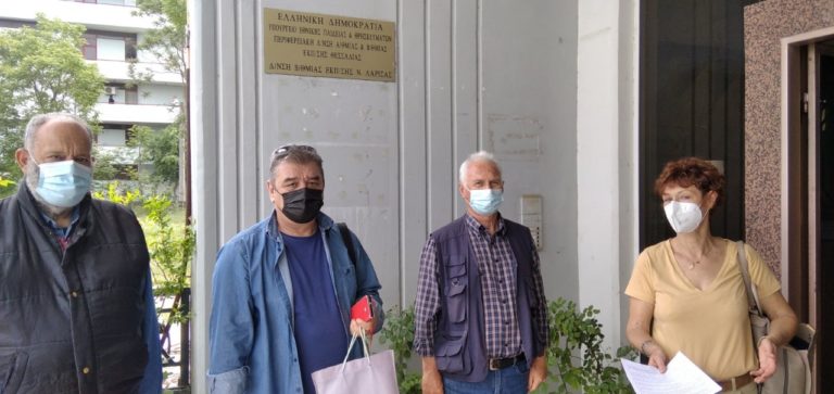 ΠΕΑΕΑ Λάρισας: Παράσταση διαμαρτυρίας για το πρόγραμμα “Μνήμες Κατοχής στην Ελλάδα”