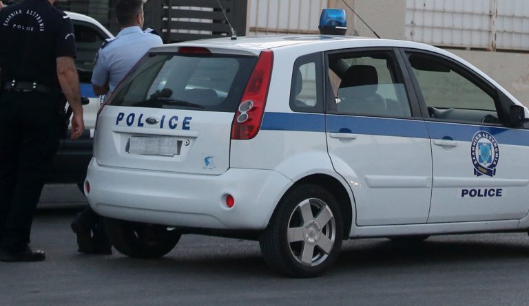 Σύλληψη δύο νεαρών στην Τριανδρία για απόπειρα ληστείας