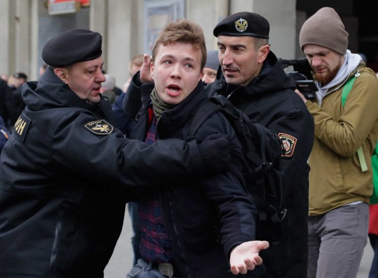Λευκορωσία και Λουγκάνσκ παραπέμπουν τον Προτάσεβιτς στη Χάγη για εγκλήματα πολέμου