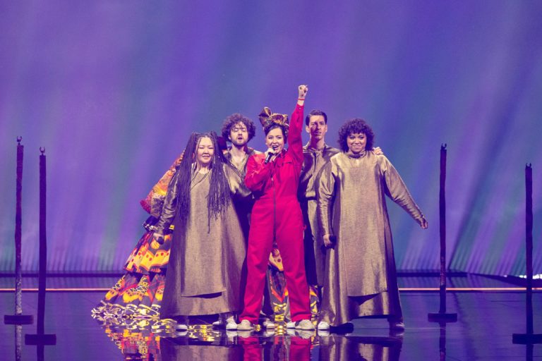 Eurovision 2021: Τρεις καλλιτέχνες που υπήρξαν πρόσφυγες συμμετέχουν στον φετινό διαγωνισμό