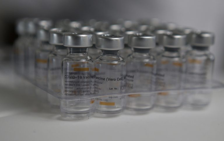 ΠΟΥ: Εγκρίθηκε για χρήση έκτακτης ανάγκης το εμβόλιο της κινεζικής Sinovac