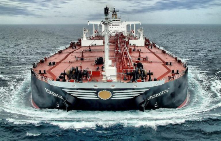 H EE εγκαταλείπει την πρόταση που απαγορεύει σε τάνκερ να μεταφέρουν ρωσικό πετρέλαιο σε τρίτες χώρες