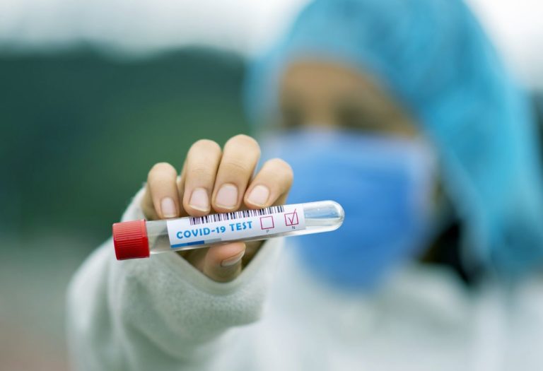 Δεκαπέντε θετικά σε 862 rapid test  στη Μαγνησία-Κλείνουν σχολεία