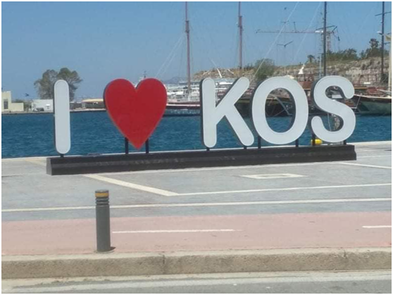 Αντιδράσεις για τη κατασκευή “I love Kos” στο λιμάνι της Κω
