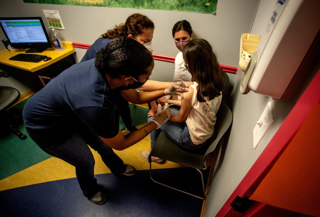 ΗΠΑ-Κορονοϊός: Έκκληση Μπάιντεν στους γονείς για εμβολιασμό των παιδιών τους 12-15 ετών
