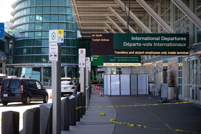Καναδάς: Νεκρός από πυρά στο αεροδρόμιο του Βανκούβερ