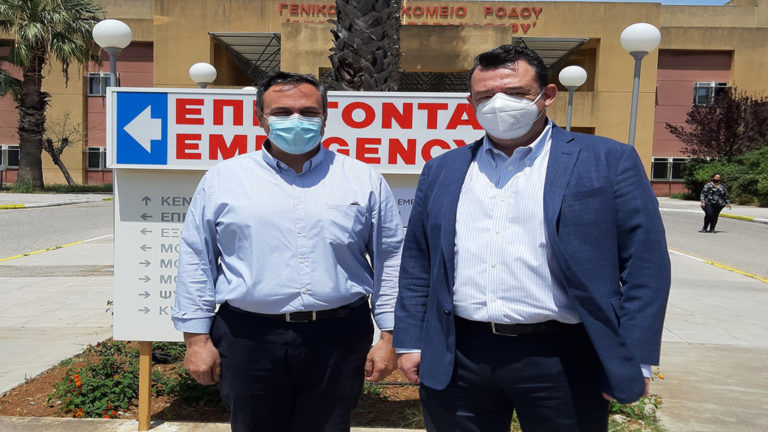 Περισσότερες εμβολιαστικές γραμμές – “Mega” εμβολιαστικό κέντρο και στη Ρόδο