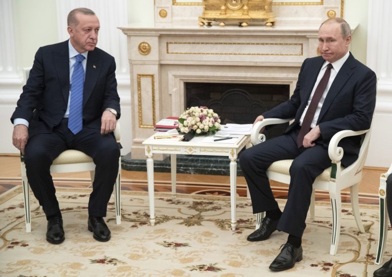 Ερντογάν-Πούτιν: Τηλεφωνική συνομιλία των δύο προέδρων για το Μεσανατολικό (video)