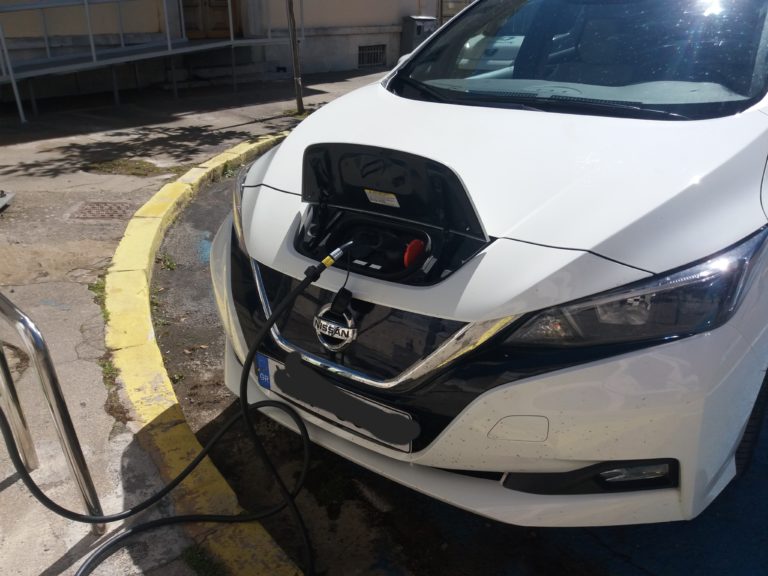 Πολύ καλές οι επιδόσεις της Περιφέρειας Πελοποννήσου στην ανάπτυξη φορτιστών ηλεκτρικών οχημάτων