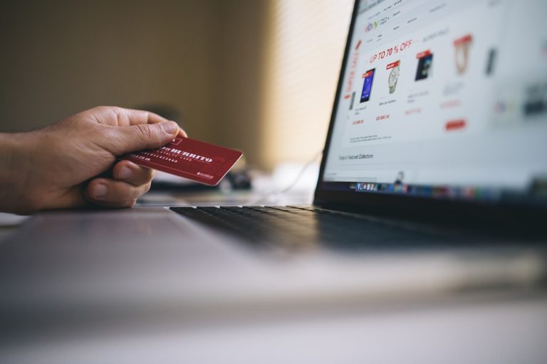 Διαδικτυακή εξωστρέφεια επιδιώκουν έμποροι και παραγωγοί της Ροδόπης
