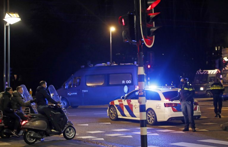 Ολλανδία: Σειρά επιθέσεων με μαχαίρι στο Άμστερνταμ
