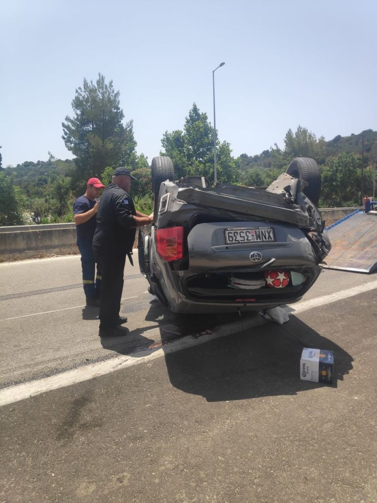Σε σταθερή κατάσταση στη ΜΕΘ ο 55χρονος οδηγός μετά από τροχαίο στον Ταυρωνίτη