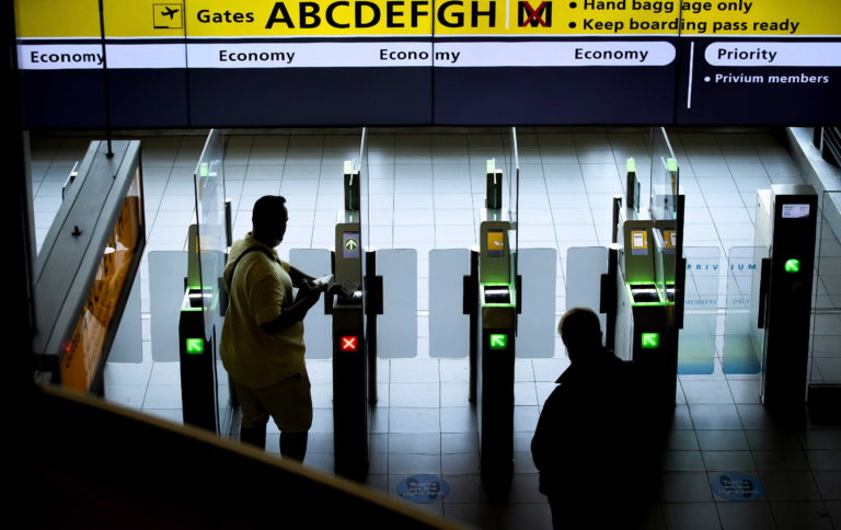 Ελεύθερα τα ταξίδια και για την Αθήνα από την Ολλανδία