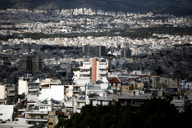 Το νέο καθεστώς στους πλειστηριασμούς ακινήτων – Τι θα συμβεί από την 1η Ιουλίου (video)