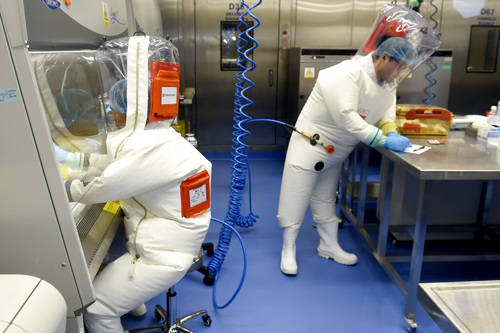 Αποκλειστικό ertnews.gr: «Αμφιλεγόμενα και επικίνδυνα» τα πειράματα στα εργαστήρια της Γουχάν, λέει ο ΠΟΥ – Τι ζητά