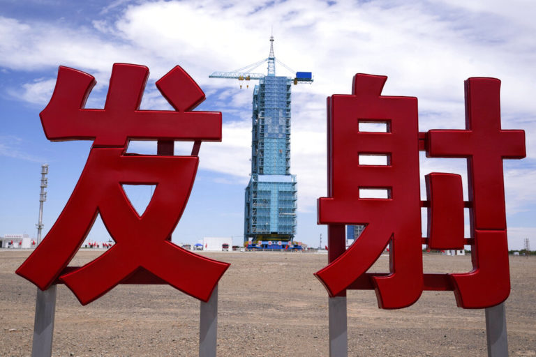 Η Κίνα θα εκτοξεύσει επανδρωμένη αποστολή προς τον διαστημικό της σταθμό