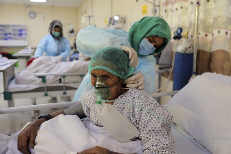 Αφγανιστάν: Ανεξέλεγκτη η πανδημία – Αύξηση κρουσμάτων κατά 2.400%