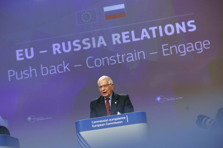 Έκθεση Μπορέλ για νέα προσέγγιση στις σχέσεις με τη Ρωσία – «Στο ναδίρ» οι σχέσεις Ε.Ε. με Μόσχα