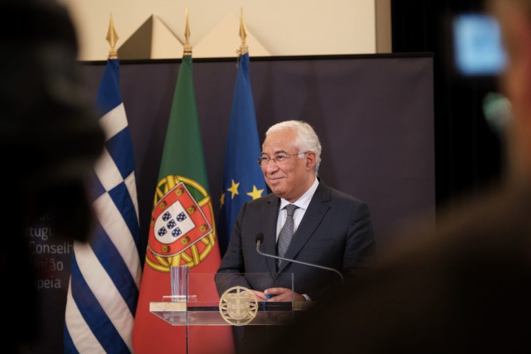 Να ενταχθεί η Βρετανία στο σύστημα ψηφιακών πιστοποιητικών της ΕΕ ζητά ο Πορτογάλος πρωθυπουργός