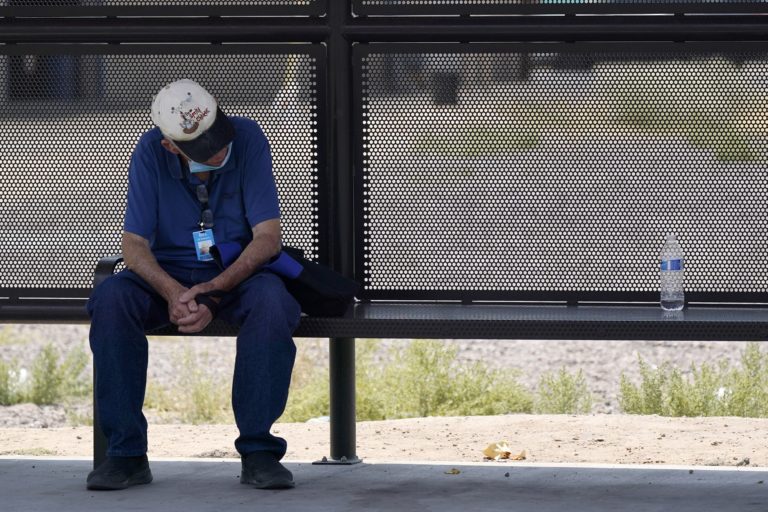 Καναδάς: Εν μέσω καύσωνα ανακοινώθηκαν δεκάδες αιφνίδιοι θάνατοι – Στους 49,5° το θερμόμετρο