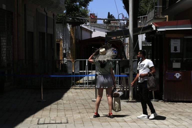 Κύπρος: Επαναλειτουργούν τα εννέα σημεία ελεγχόμενης διέλευσης μετά από 15 μήνες