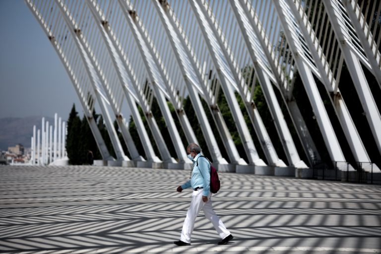 Βελτιωμένη η επιδημιολογική εικόνα – Έως τα μέσα Ιουνίου η απαγόρευση κυκλοφορίας (video)