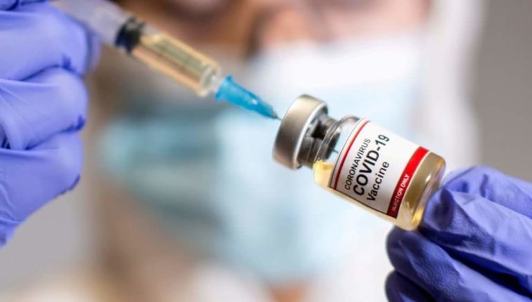 Σάμος : Άνοιξε Νέα εμβολιαστική γραμμή στο Καρλόβασι