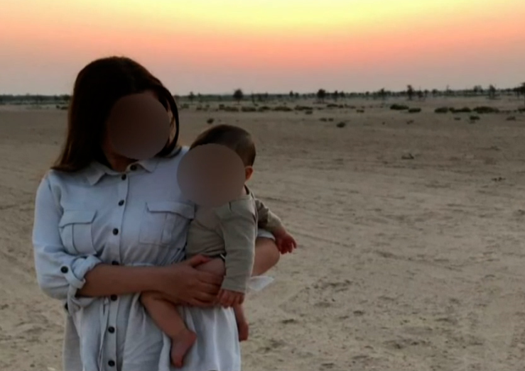 Το μωρό της Καρολάιν στην «αγκαλιά» της Αλοννήσου (video)