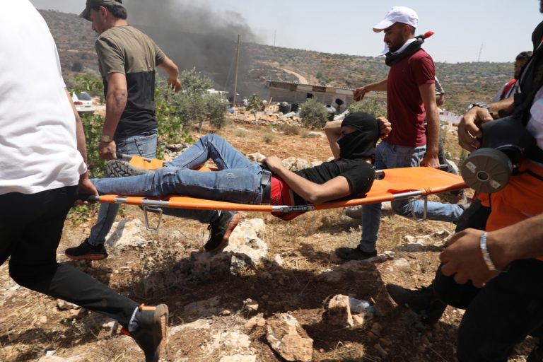 Νεκρός 15χρονος Παλαιστίνιος από ισραηλινά πυρά στη Δυτική Όχθη – Έξι Παλαιστίνιοι τραυματίες