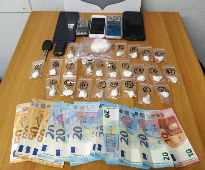 Θεσσαλονίκη: Έκρυβαν κοκαΐνη σε αυτοκίνητο – Δύο συλλήψεις