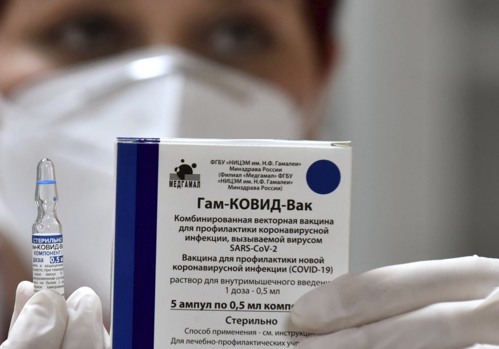 Μόσχα: Η είσοδος στα καφέ και στα εστιατόρια θα επιτρέπεται μόνο σε εμβολιασμένους
